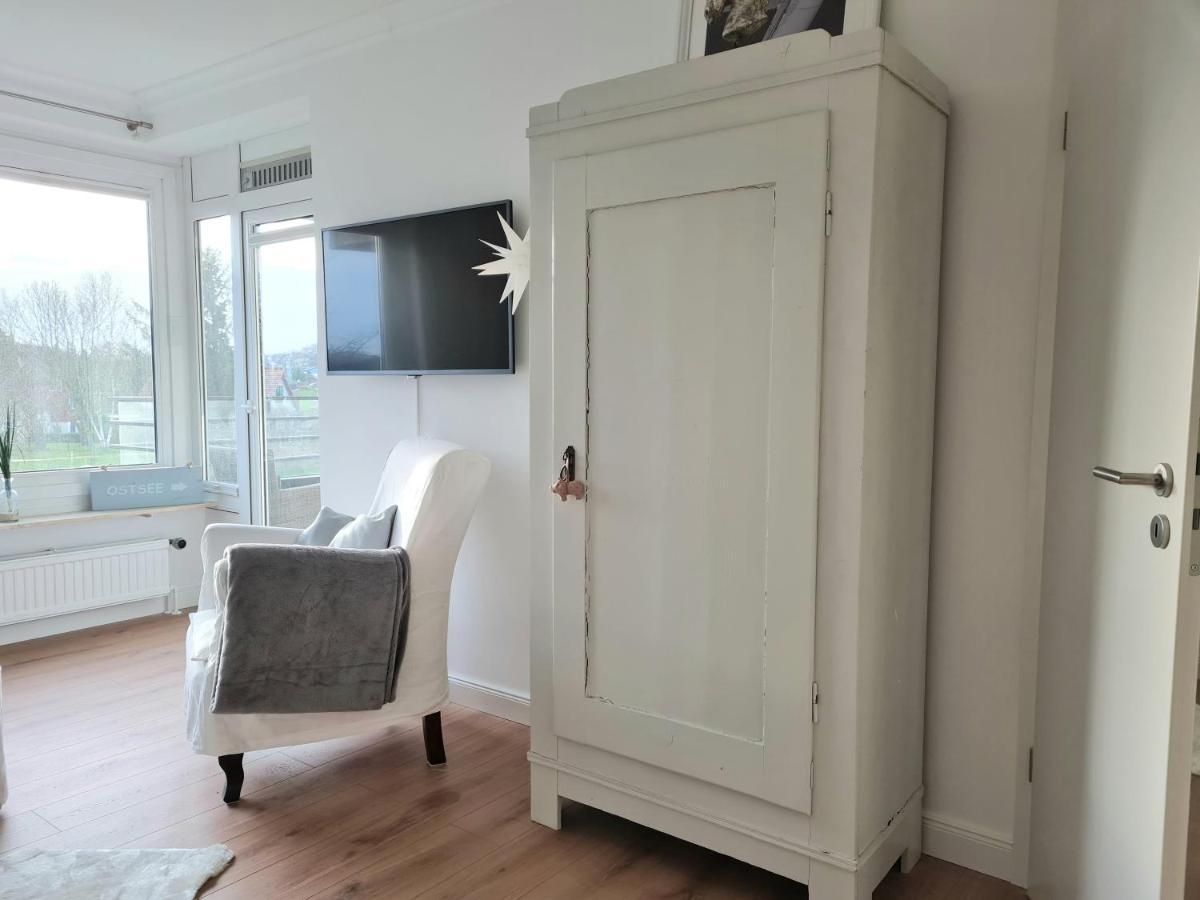 Ferienwohnung Flossis Home 글룩스부르크 외부 사진